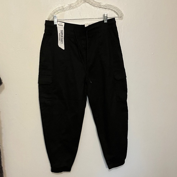 Telepatia Pants - NWT Telepatia cropped jogger with cargo pockets cotton size Large 23” inseam